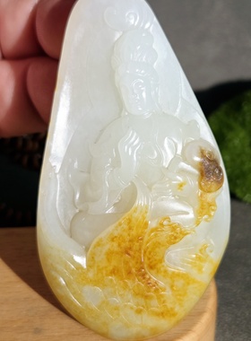 新疆的猫W121903 88克红皮白肉独籽苏工厚实佛母大孔雀明王挂件