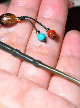 JJ032507新疆的猫1.5克含绳凝油脂特细青海青玉竹节款耳勺