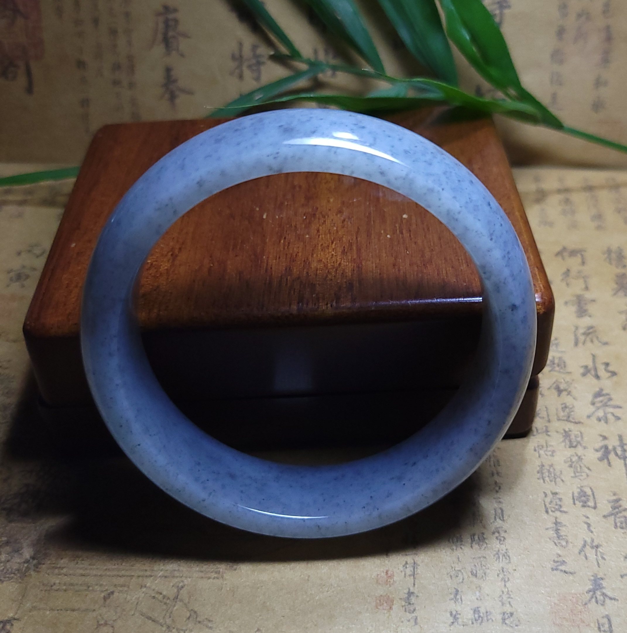 Z011606 新疆的猫81.5克R60顶细高脂份白玉底青花籽料手镯和田玉,珠宝/钻石/翡翠,手饰,淘宝优惠券,粉丝福利购,淘宝优惠卷