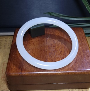 新疆 26.5克R58超细熟油糯地质纯净靓美冰羊脂玉手镯 猫Z122903