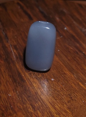 新疆的猫YQ101603 13.7克烟紫饱满圆润青海烟紫色面包平安无事牌