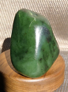 新疆的猫G103003 158.8克，精品特细肉浓郁菠菜绿天然碧玉原籽