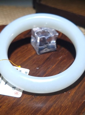 YQ120209 62.78克内径55mm白度浓郁肉质细腻黑皮俄料羊脂白手镯