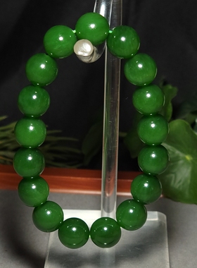 L011004新疆的猫45.5克直径12mm色调鲜艳质菠菜绿碧玉手链和田玉