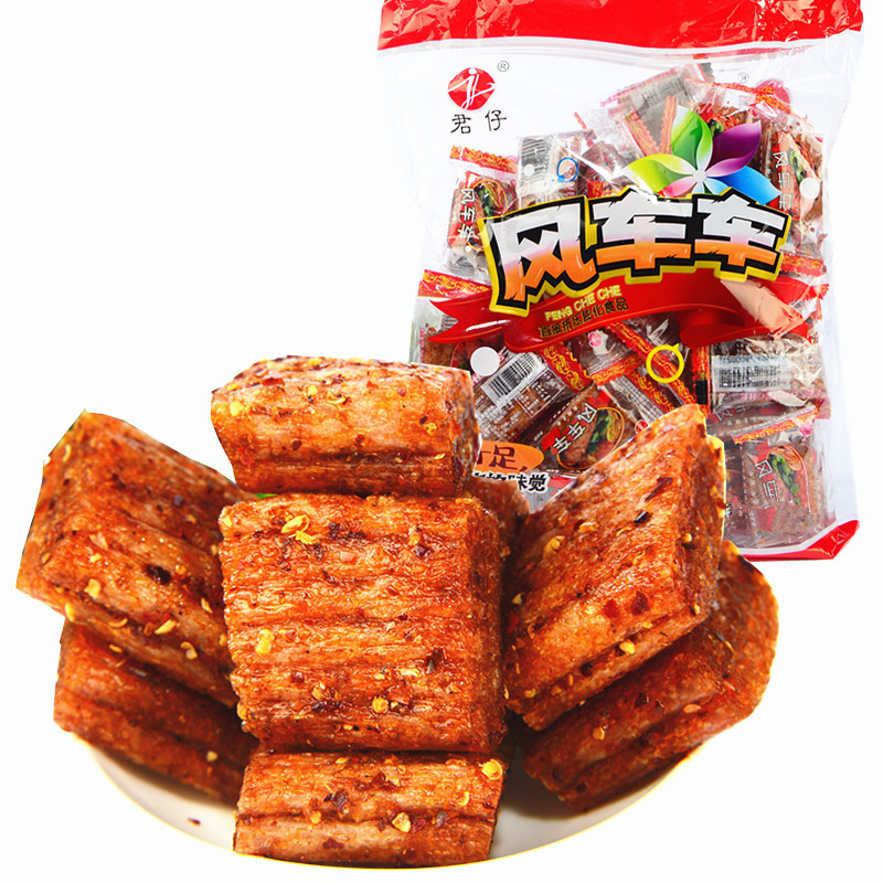 重庆四川小吃8090后儿时零食君仔风车车素大刀肉辣条批发大包装