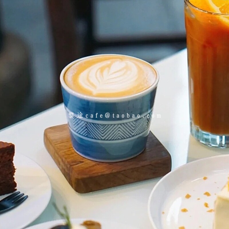 日式手绘蓝线条咖啡杯