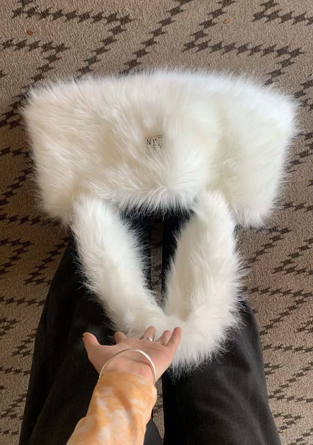 LONSLAN大容量毛毛腋下包