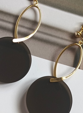 日本设计日系亚克力夸张小众独特款chic半透明棕灰黑色耳夹无耳洞