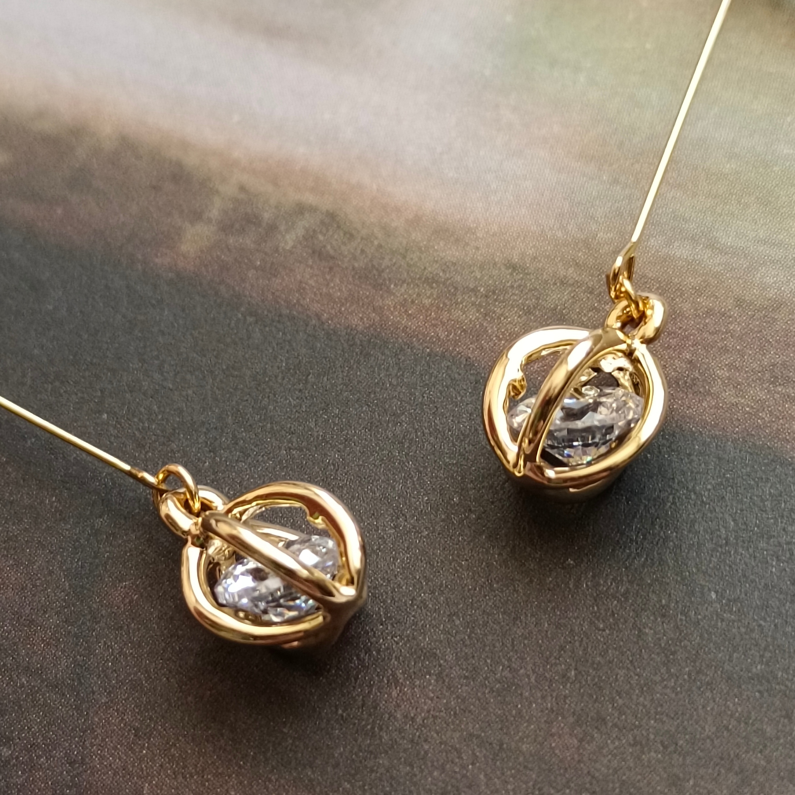 日系独特设计感金色水晶吊坠立体圆球耳环耳钉无耳洞螺丝耳夹女