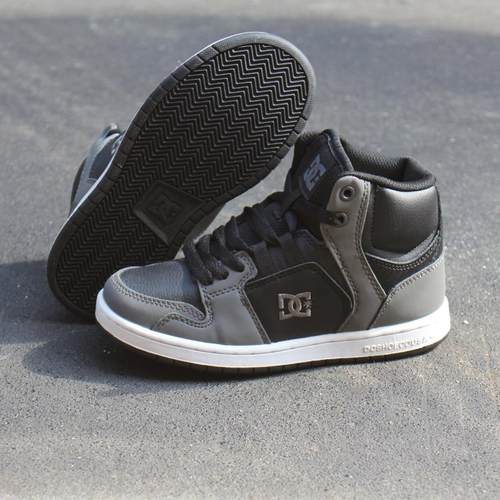 街舞运动休闲特价清货系带DCSK8