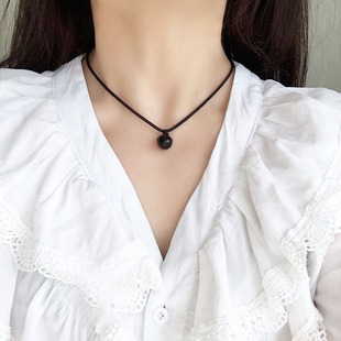 黑曜石转运珠项链草莓晶锁骨链女男2022年新款 夏黑绳水晶吊坠颈链