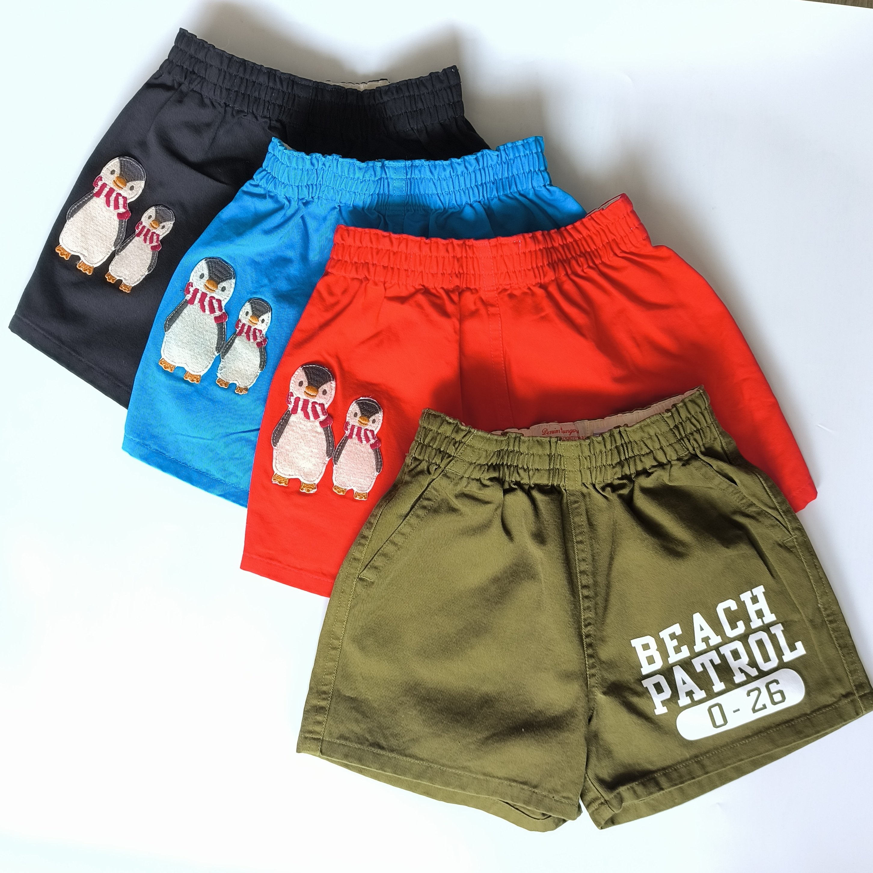 2025夏季儿童短裤卡通企鹅刺绣宝宝五分裤女童字母百搭休闲裤男童