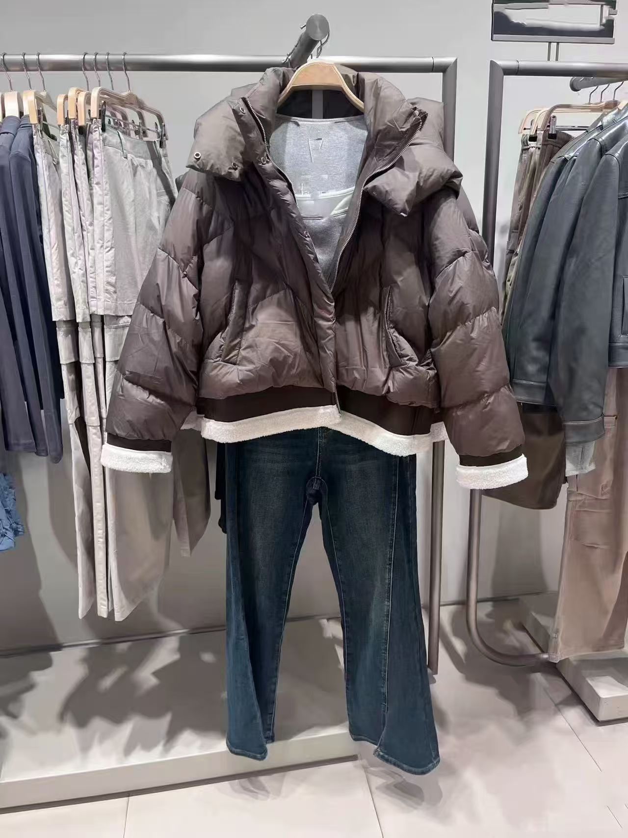 【11.13慧姐大码女装】2025新款羽绒服外套706