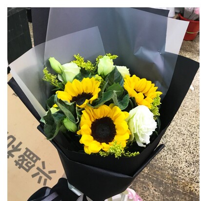 淮滨县城关镇马集镇栏杆镇防胡镇新里镇鲜花店蛋糕店配送玫瑰花束