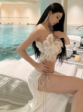 海边度假三亚欧美性感辣妹两件套露背亮片上衣开叉纯色半身裙套装