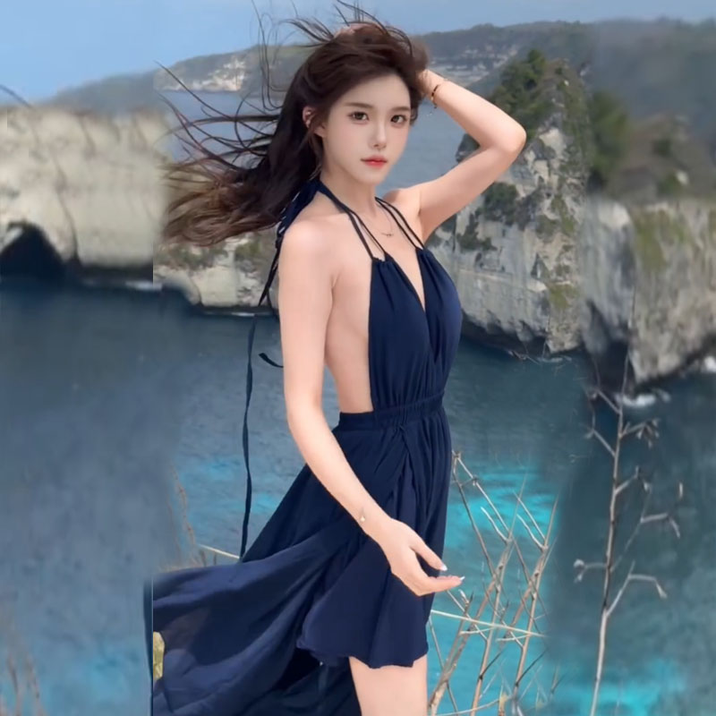 夏季深V露背挂脖性感沙滩长裙