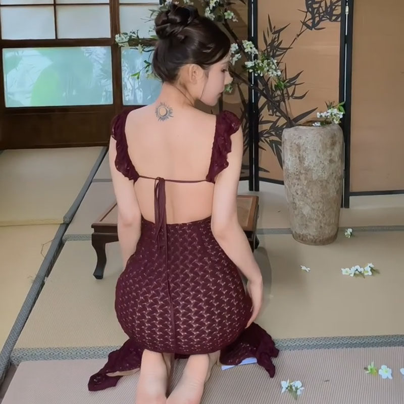 海边度假写真纯欲风性感露背镂空蕾丝吊带连衣裙修身显瘦包臀长裙