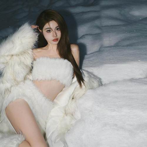 拍照氛围感毛茸茸套装女纯欲风抹胸背心上衣半身裙甜美辣妹一整套