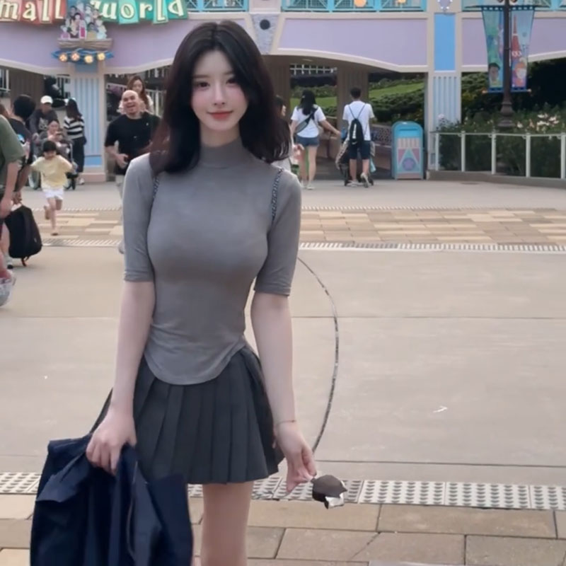 极简知性纯欲辣妹半高领中袖T打底衫修身显瘦上衣软糯弹力2026新