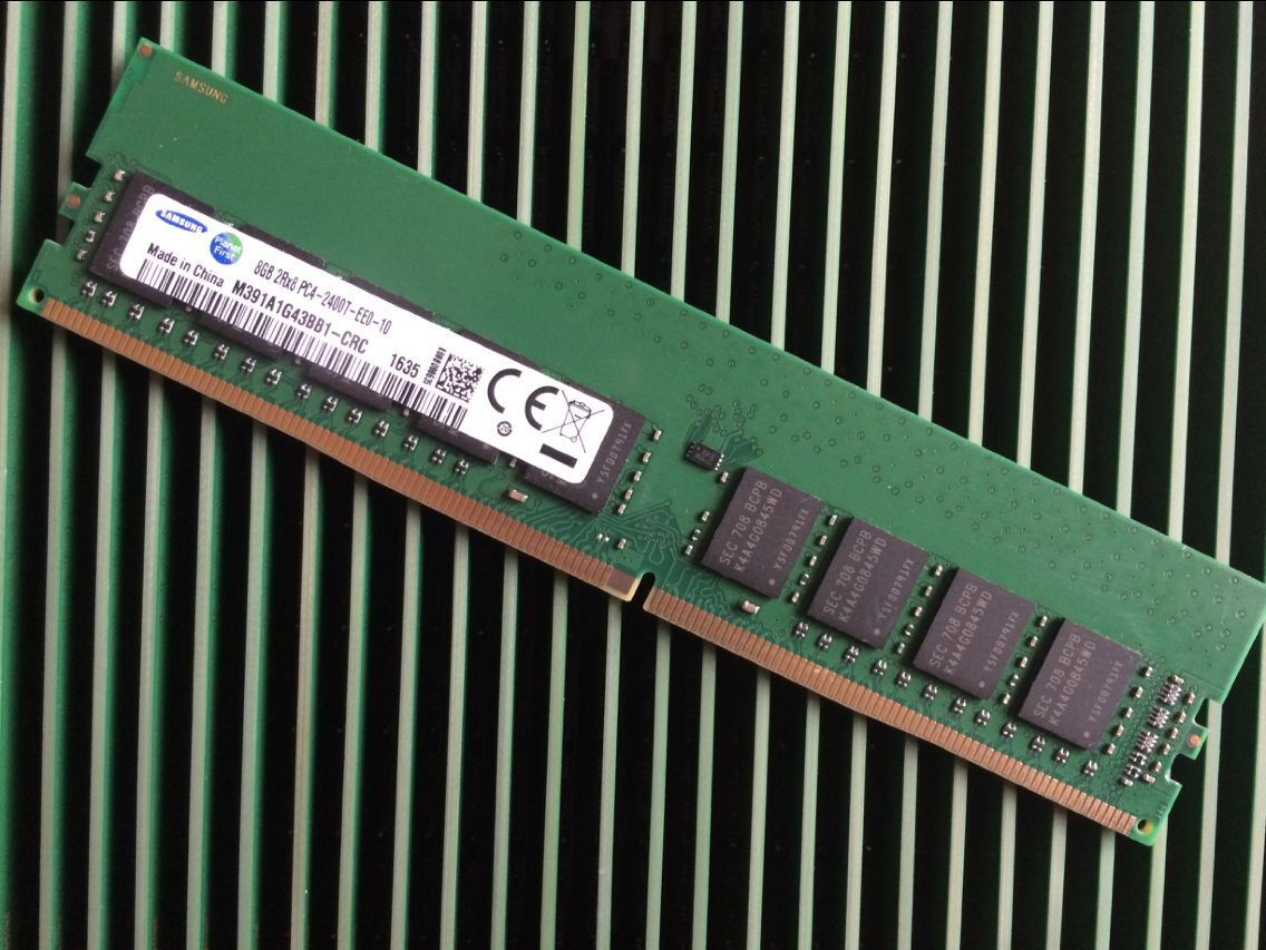 IBM x3250 M6 3633 3943服务器内存条8G/8GB DDR4 2400 纯ECC