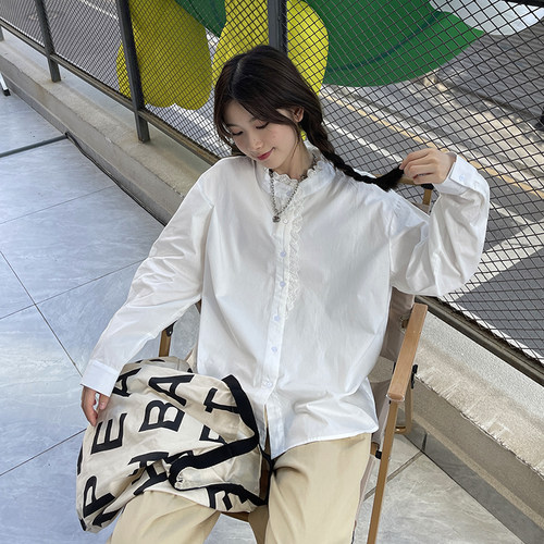 Punkhoo日系复古花边长袖衬衫