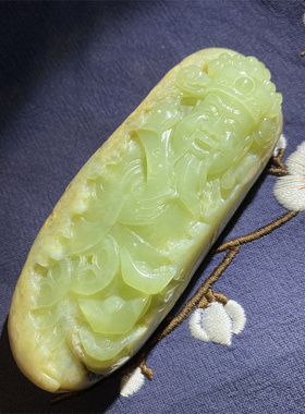 和田玉黄白河磨玉财神手把件