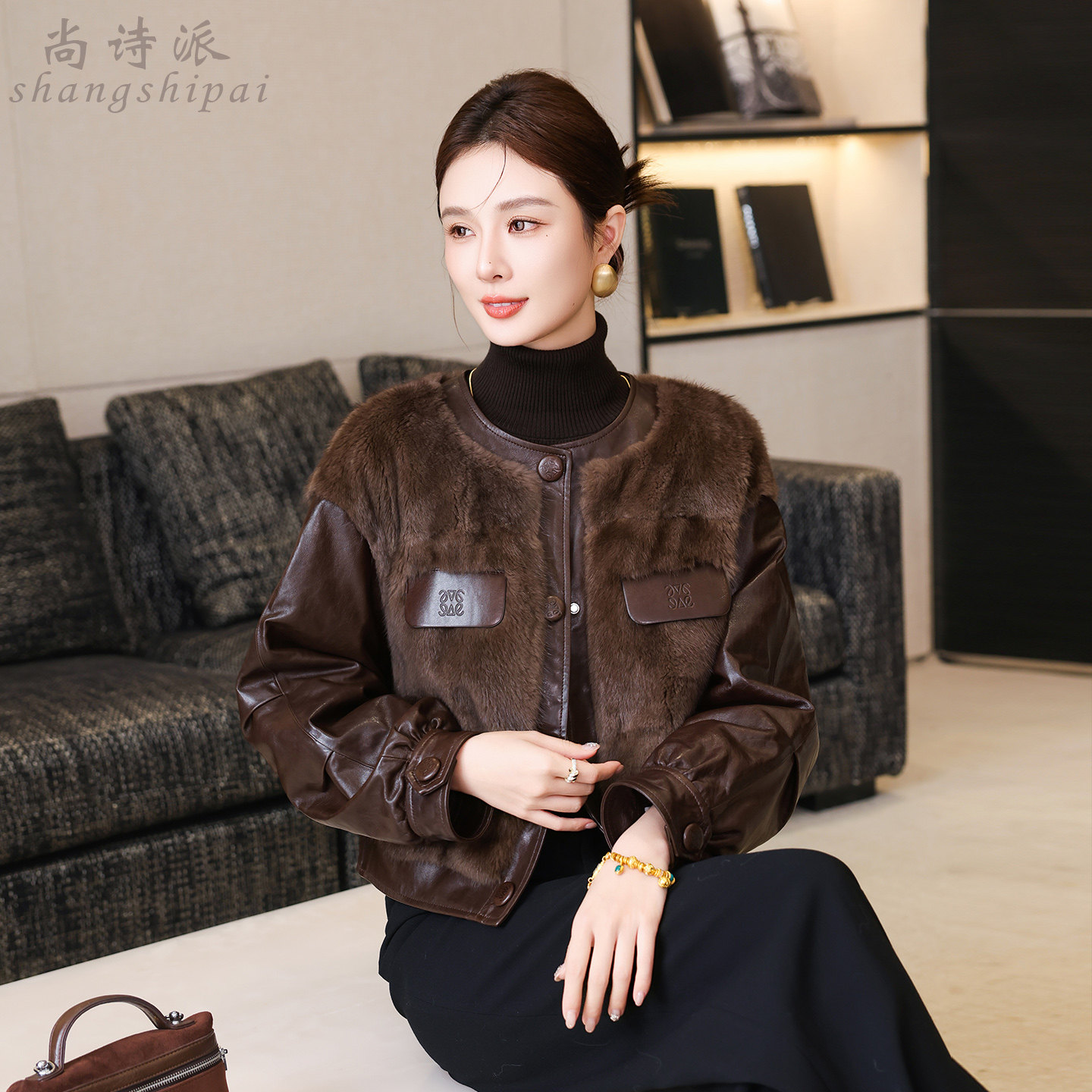 2025冬新款真皮皮衣女鹅绒服短款海宁绵羊皮拼接青根貂皮草外套,女装/女士精品,皮衣,淘宝优惠券,粉丝福利购,淘宝优惠卷