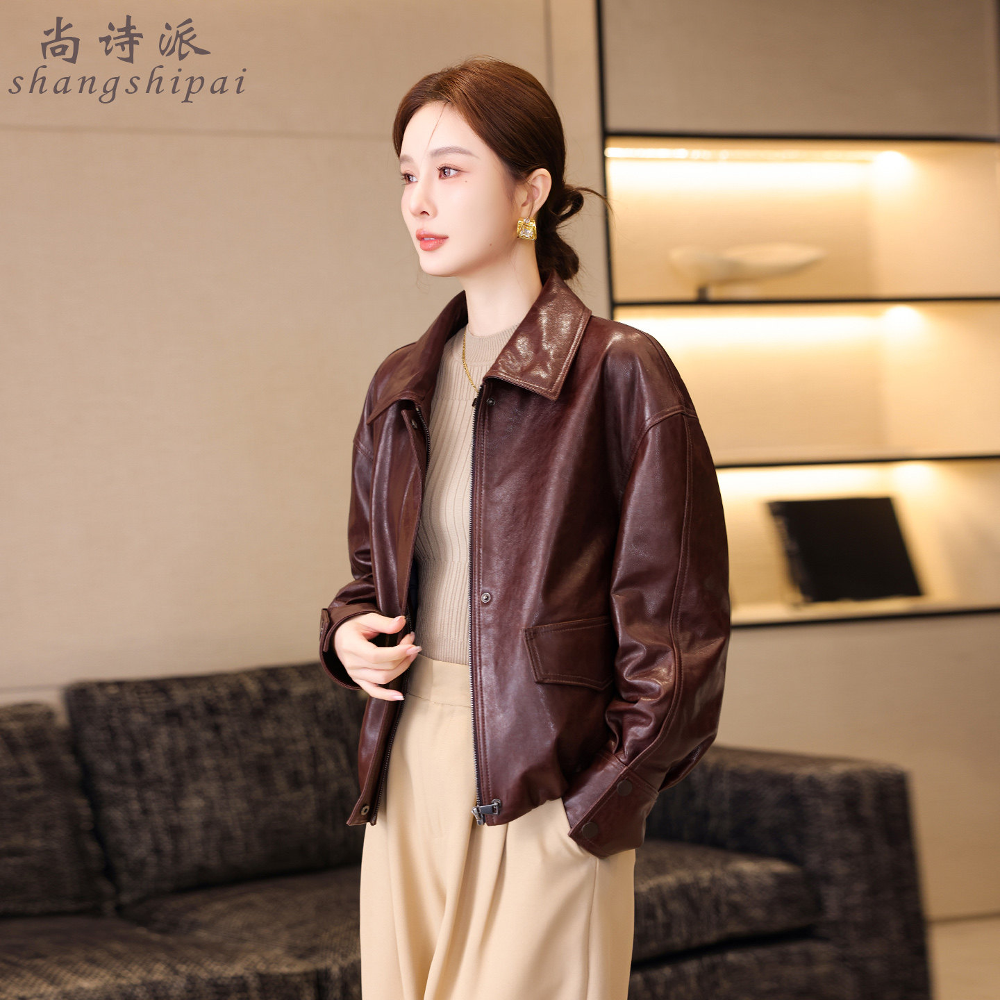 海宁真皮皮衣女短款2025春秋新款油蜡绵羊皮夹克妈妈韩版宽松外套,女装/女士精品,皮衣,淘宝优惠券,粉丝福利购,淘宝优惠卷