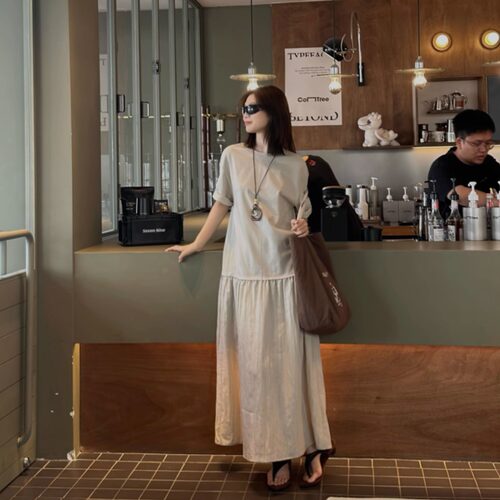 COLINE CONCISE 25SS 设计款拼接百褶连衣裙子X66111