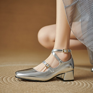 春秋法式 银色粗跟单鞋 浅口方头一字扣带中跟高跟鞋 女玛丽珍女鞋