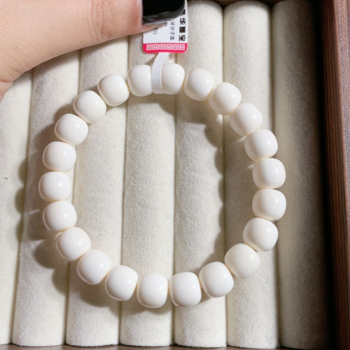 毕业级牙牙手串卡9.8