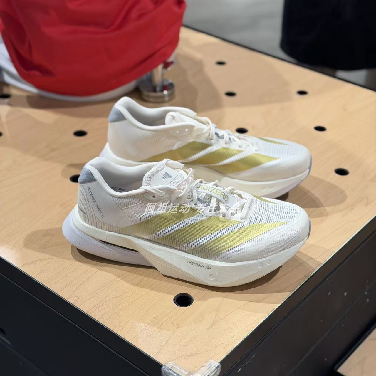 ADIDAS阿迪达斯正品ADIZERO BOSTON13 运动休闲低帮跑步鞋 JS4947