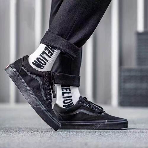 VANS OLD SKOOL情侣男女同款低帮运动休闲板鞋VN000D3HBKA
