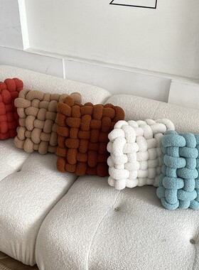 ins手工编织坐垫加厚羊羔绒抱枕成品客厅沙发方形麻花靠垫飘窗枕