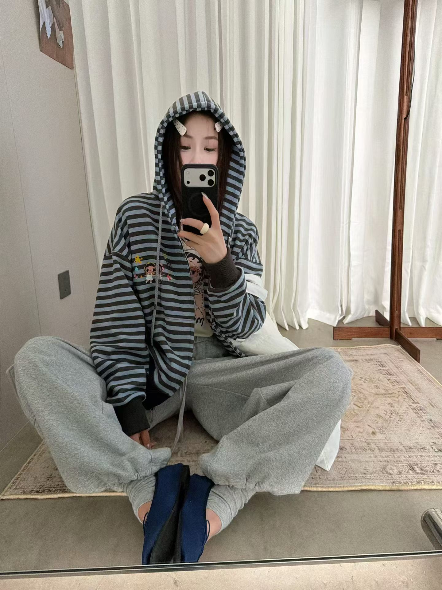 欧洲站2026秋季新韩版时尚连帽宽松显瘦百搭条纹长袖卫衣外套女