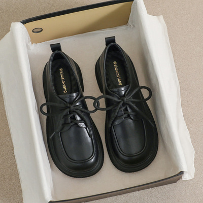 脚掌加宽大码女鞋41到43显脚小秋冬季加绒乐福鞋平底英伦风小皮鞋