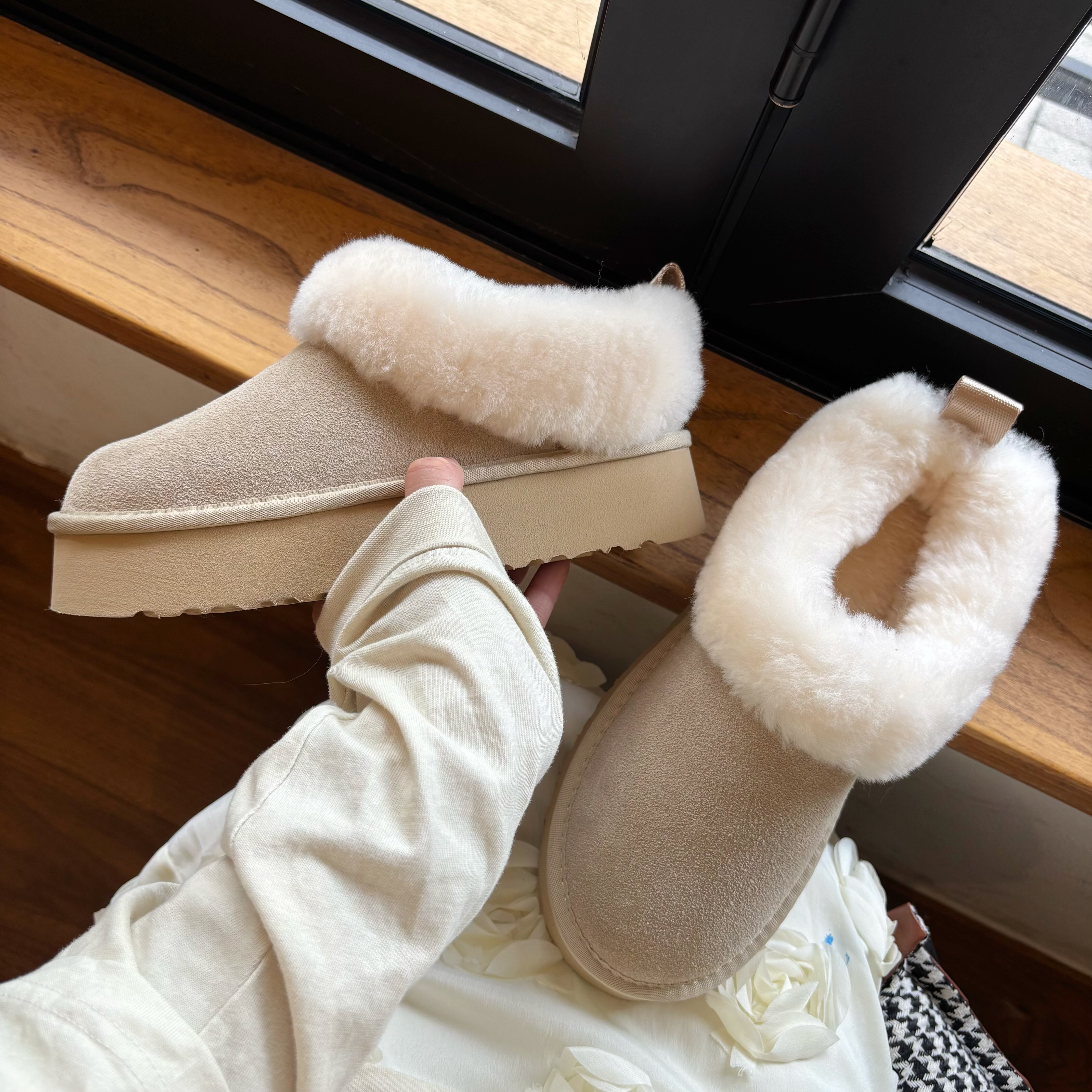 塔次勒2025新款厚底雪地靴女皮毛一体冬季毛毛鞋加绒加厚保暖棉鞋