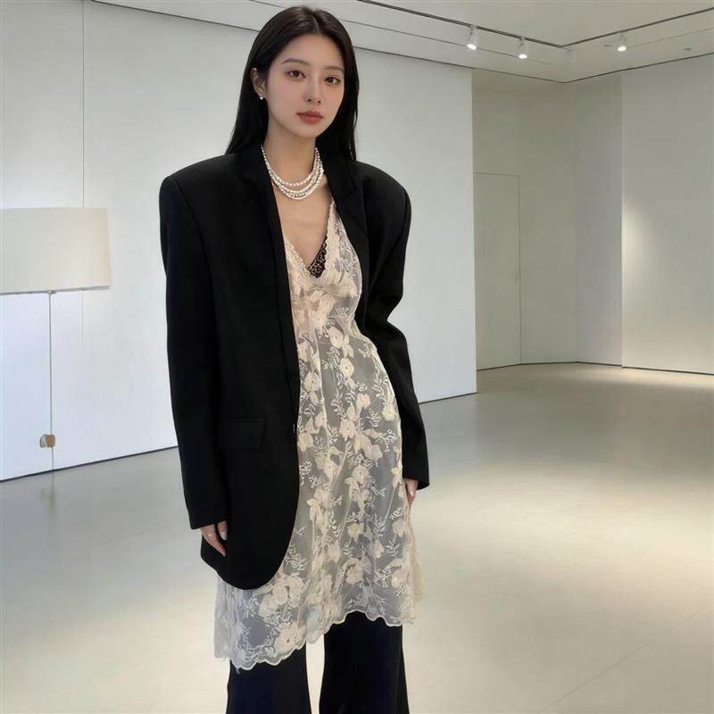 性感叠穿刺绣提花吊带背心女春秋内搭V领网纱裙中长版蕾丝洋装