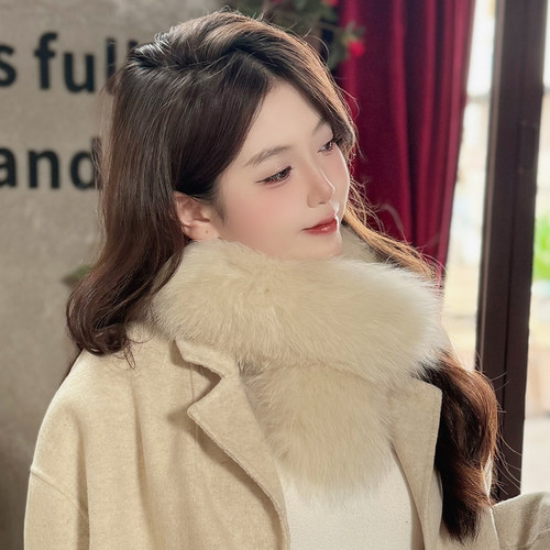 不冰脖子狐狸毛围巾背面獭兔毛