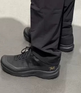 Arcteryx始祖鸟 Aerios FL 2减震防滑耐磨中帮徒步鞋男女同款黑色