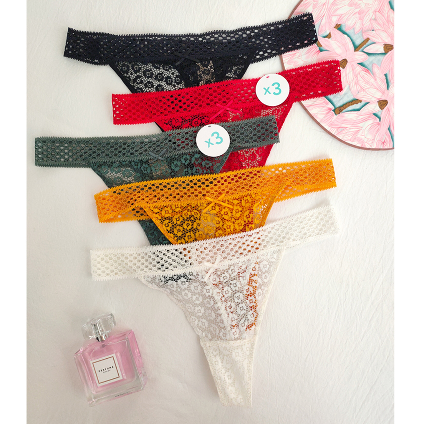 低腰性感女士丁字裤 蕾丝镂空透气柔软舒适面料无痕内裤T裤