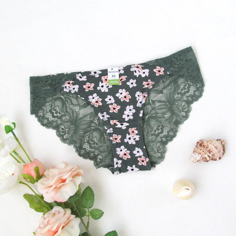 偏大 中低腰性感女无痕内裤 牛奶丝拼接蕾丝透气 绿色花朵 半包臀