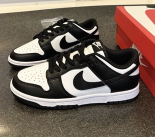 腾飞体育 Nike dunk low耐克黑白熊猫低帮休闲板鞋