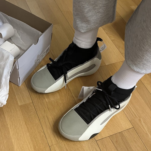 Adidas Harden 8柔软舒适防滑耐磨中帮篮球鞋IG6649