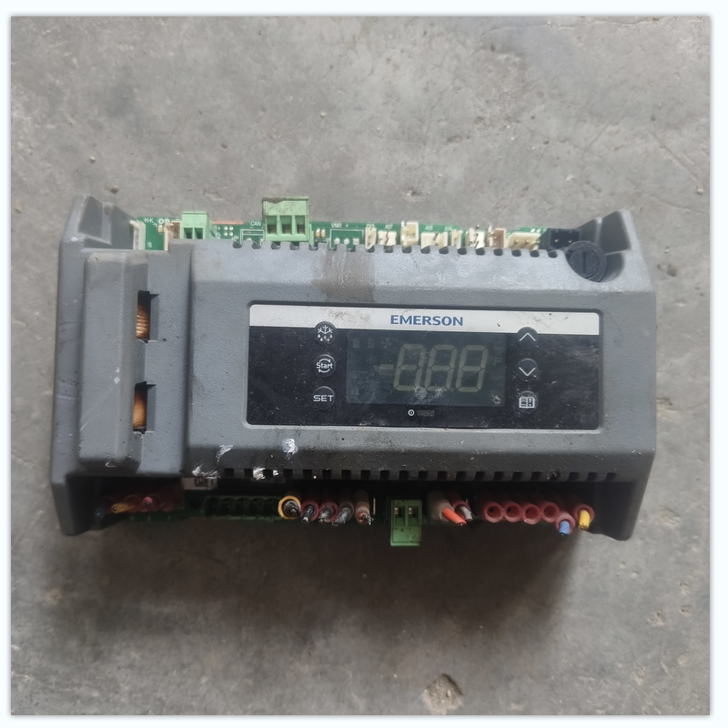 适用XCM25D艾默生EMERSON机组控制器543-0220-00 /03自带显示屏幕