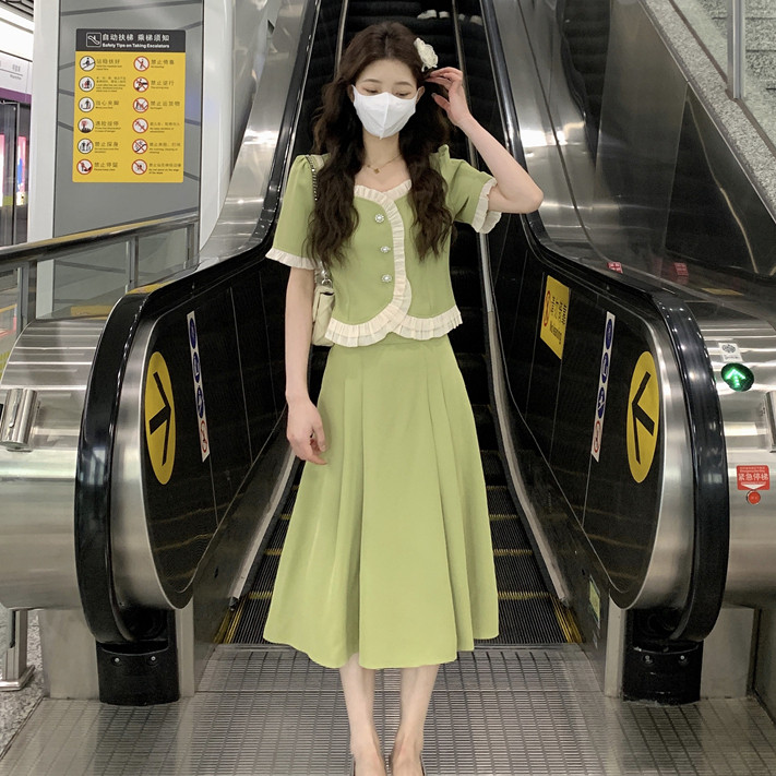 法式温柔风百搭气质胖mm梨形身材穿搭套装夏季新款小香风减龄套装