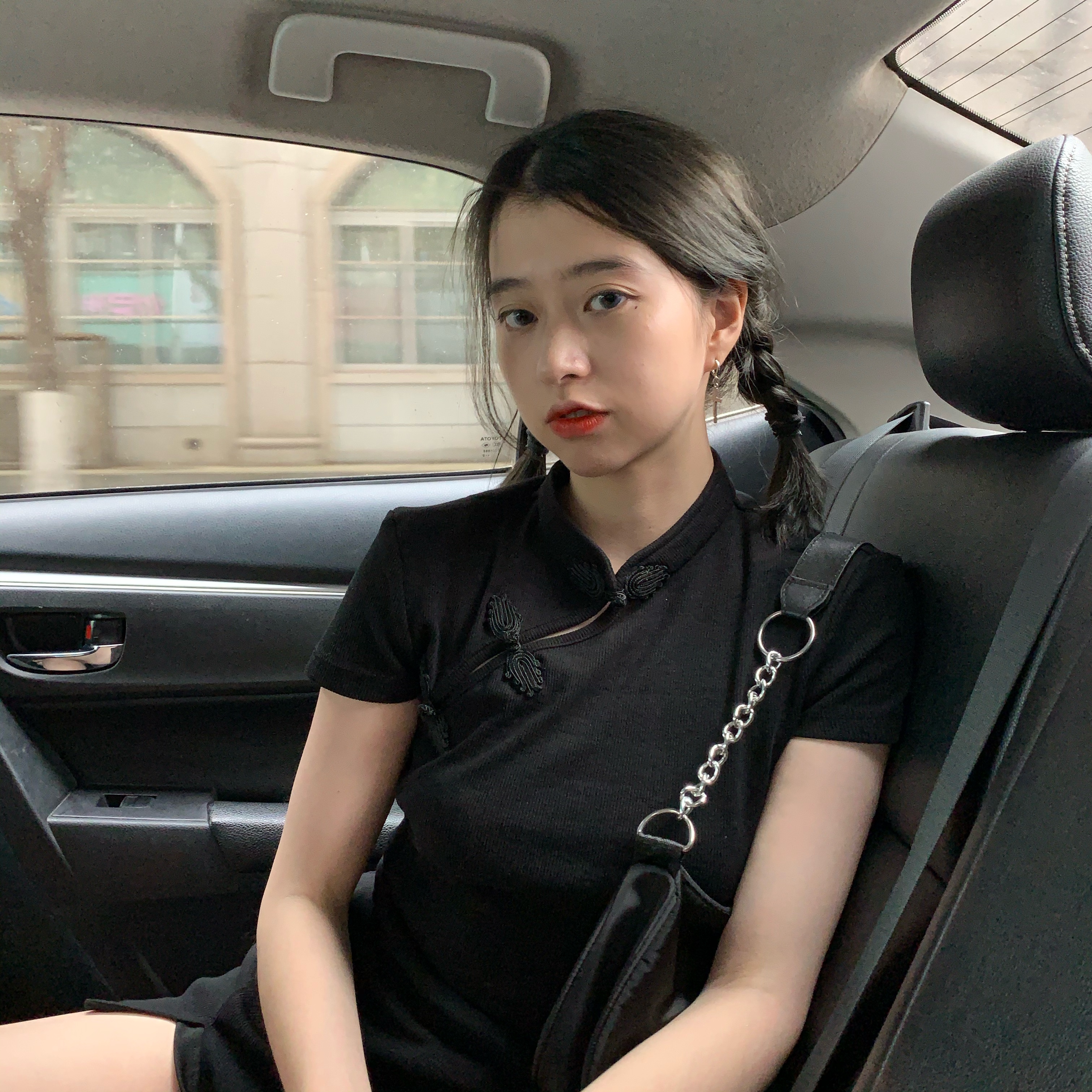 Real video: Guima is the spice girl, Guochao, retro cheongsam style, hollow out, coil button, Short Sleeve T + skirt