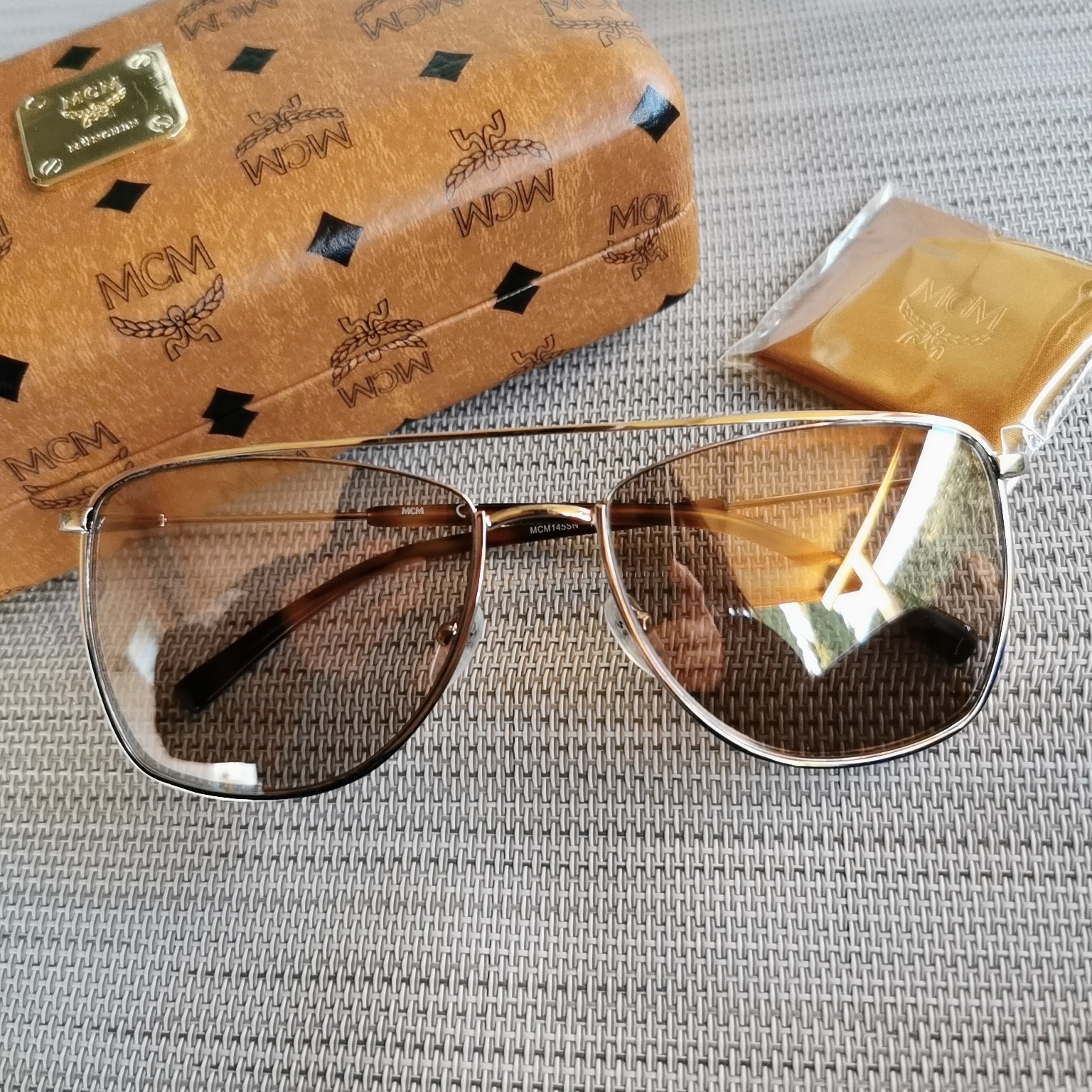 美国直邮代购 MCM 58mm 粉色镜面 金丝腿 飞行员墨镜