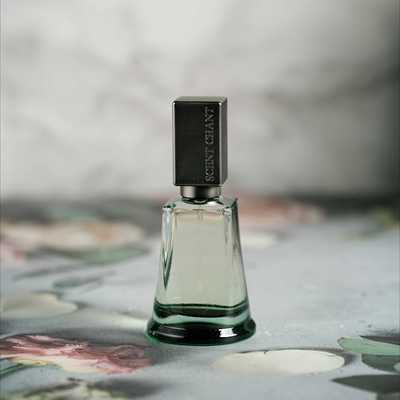 宣香皮袋礼盒香水灰鸢酒神