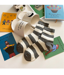 5 pairs of INS fashion Korean versatile children's mid tube socks